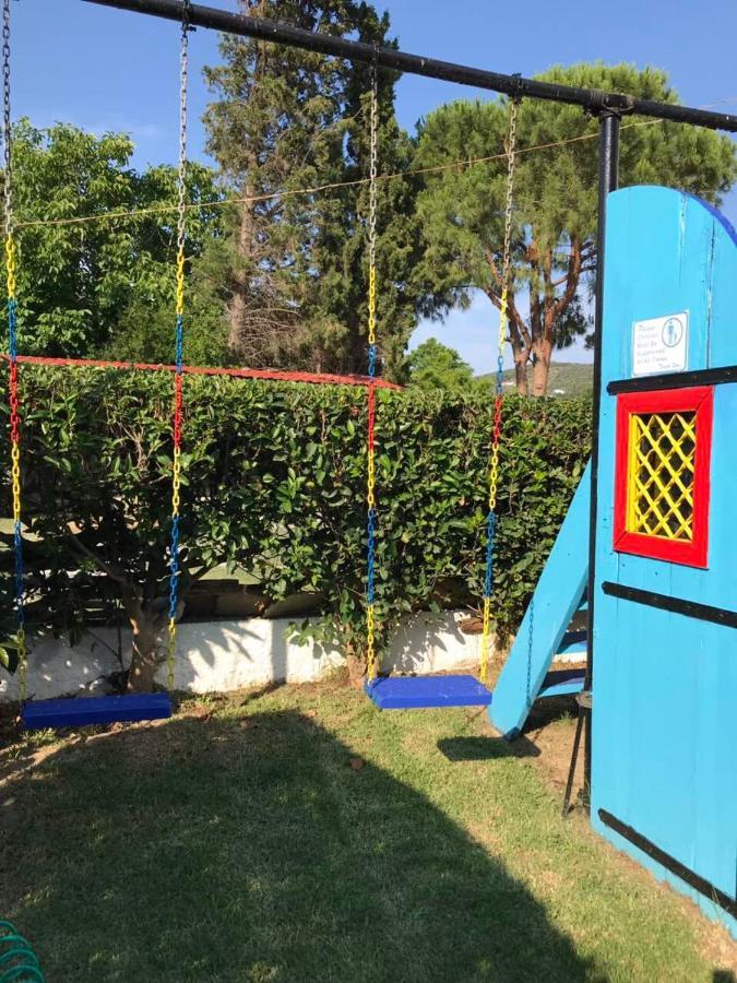 Aparthotel Oasis Skiatos Zewnętrze zdjęcie